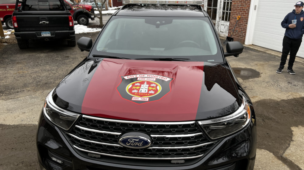 Signs and vehicle wraps gallery image
