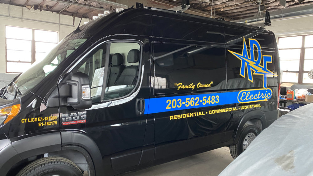 Signs and vehicle wraps gallery image