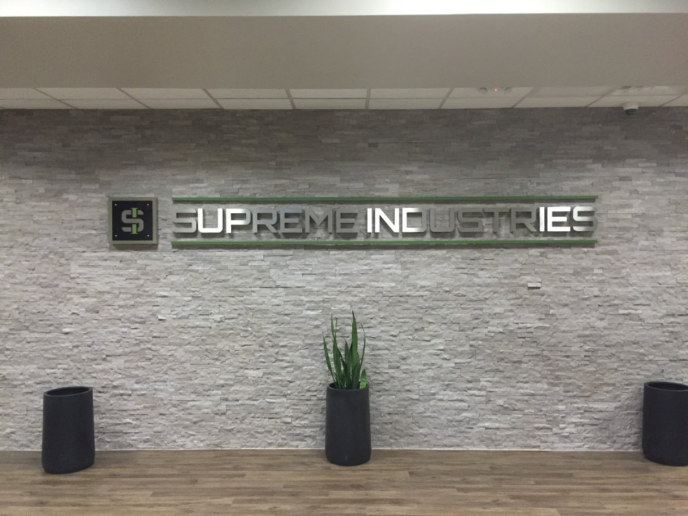 Signs and vehicle wraps gallery image