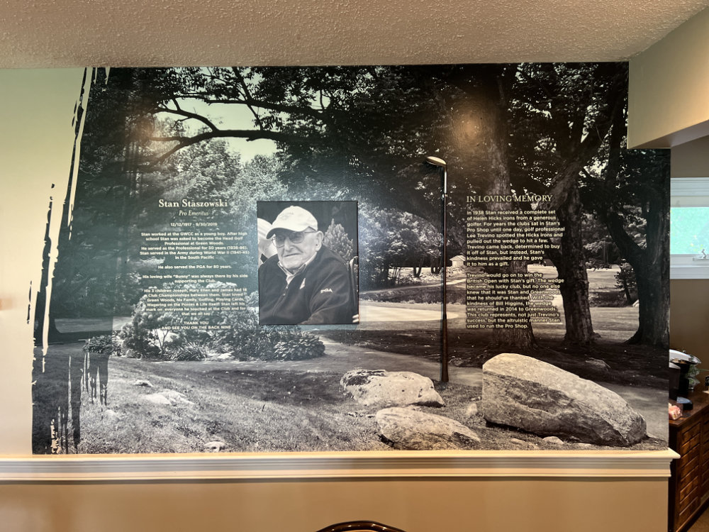 Signs and vehicle wraps gallery image