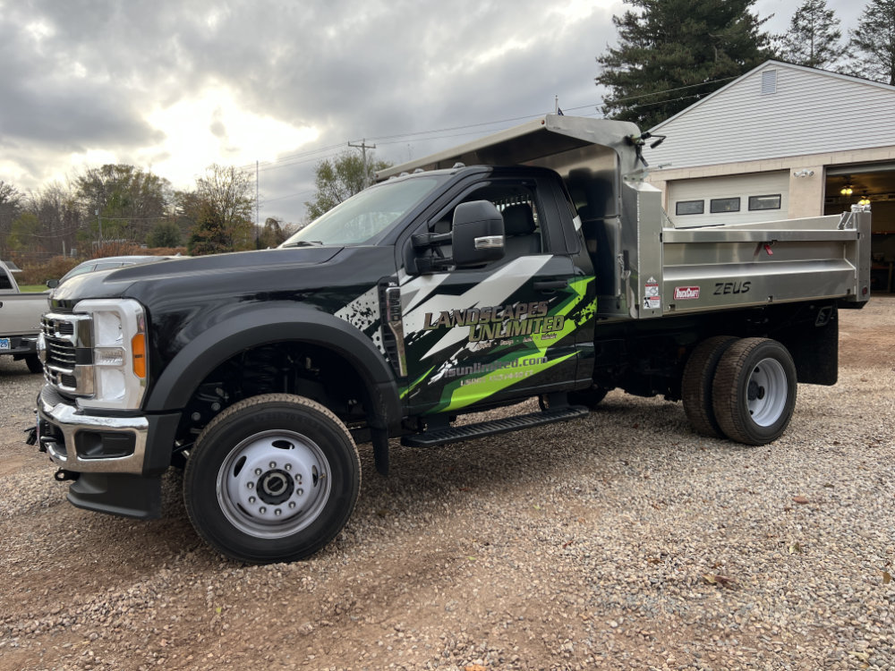 Signs and vehicle wraps gallery image