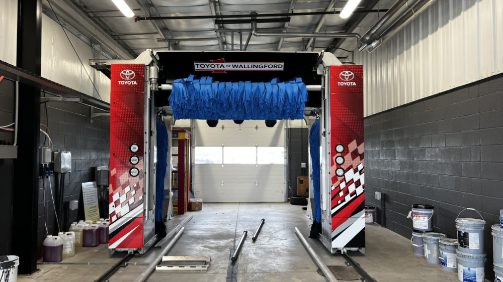 Signs and vehicle wraps gallery image