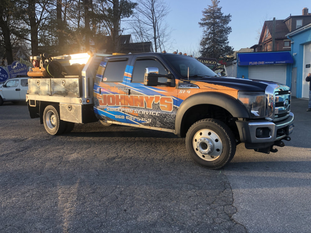 Signs and vehicle wraps gallery image