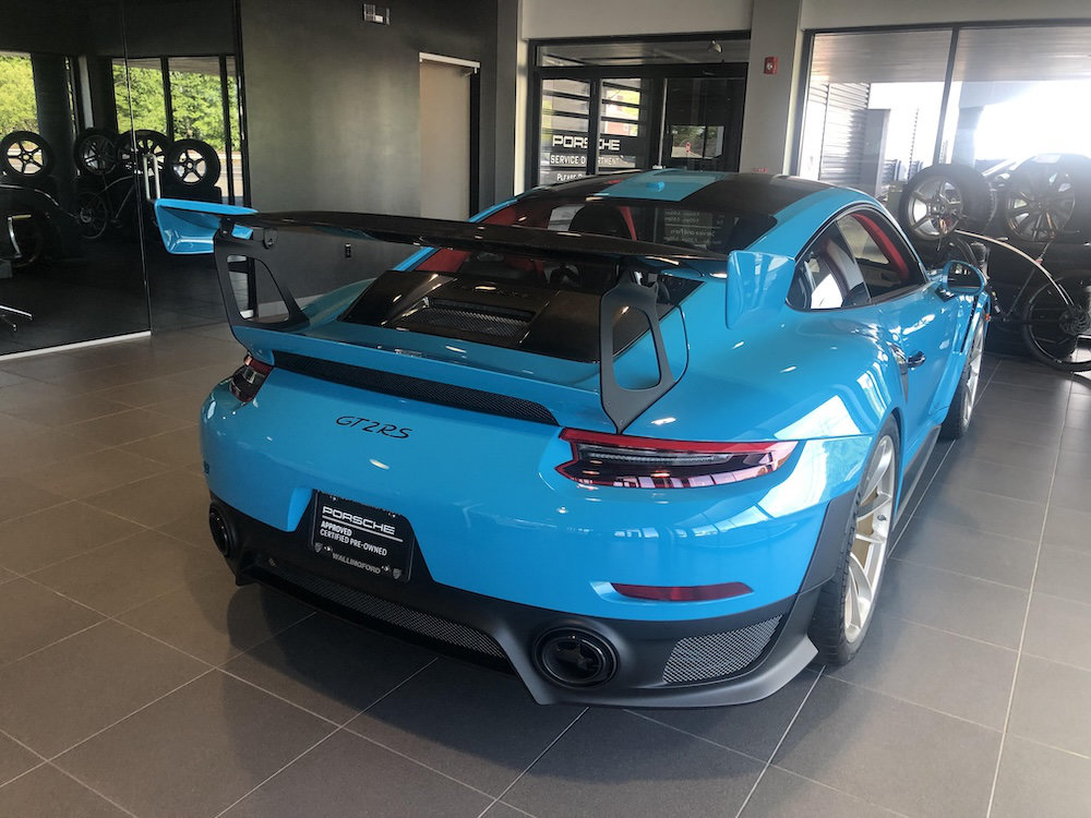 Signs and vehicle wraps gallery image