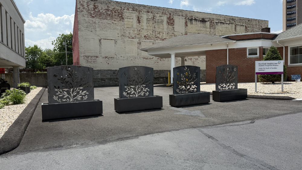 Signs and vehicle wraps gallery image