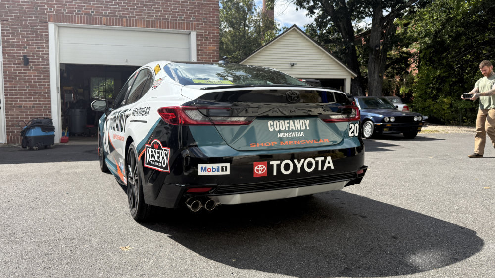 Signs and vehicle wraps gallery image