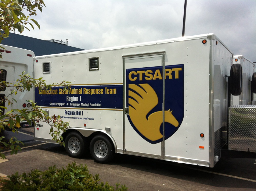 Signs and vehicle wraps gallery image