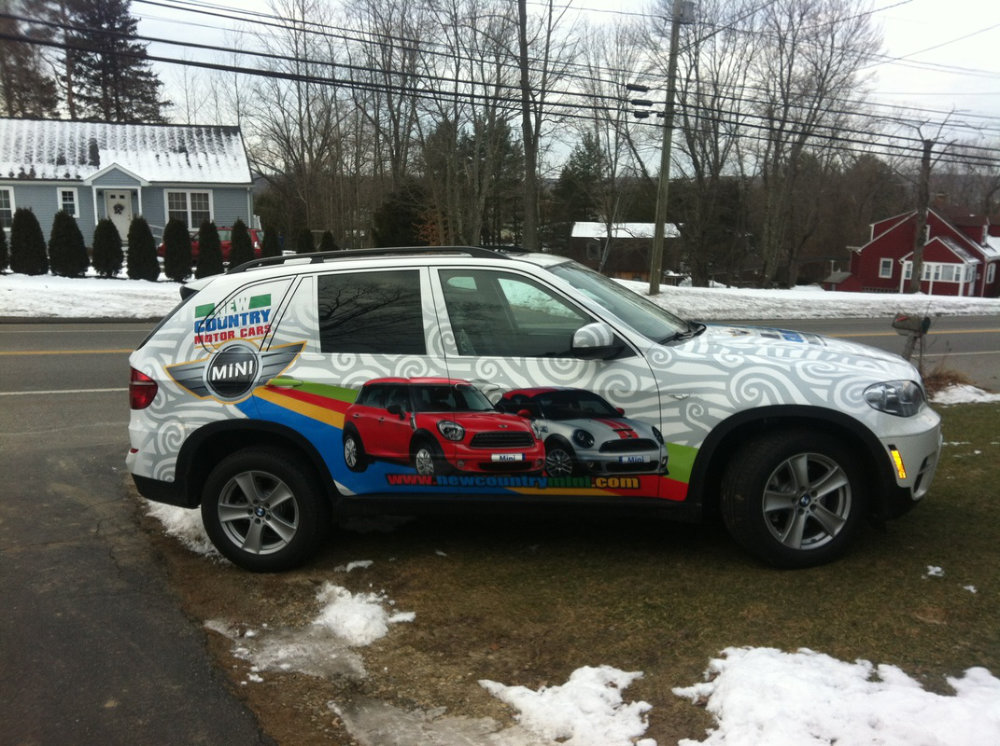 Signs and vehicle wraps gallery image