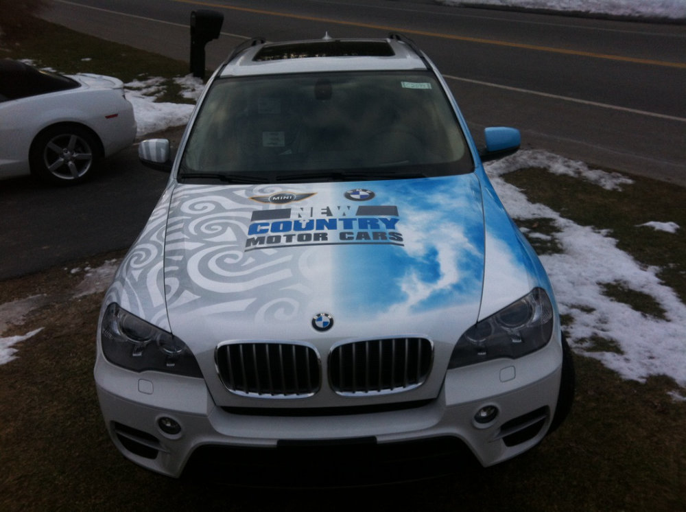 Signs and vehicle wraps gallery image
